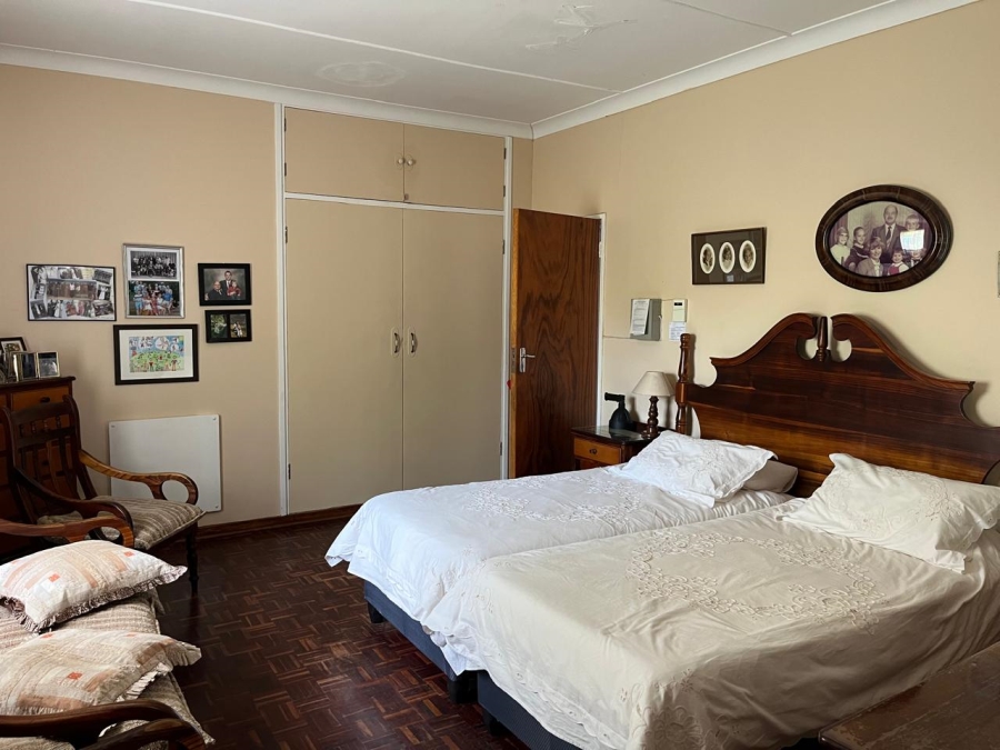 5 Bedroom Property for Sale in Theunissen Free State
